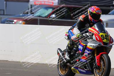 media/Oct-08-2023-CVMA (Sun) [[dbfe88ae3c]]/Race 5 Amateur Supersport Open/